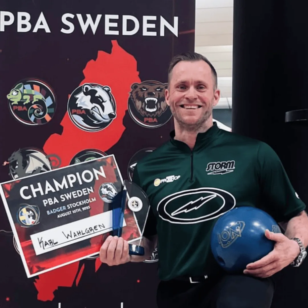 Karl Wahlgren holding the trophy after winning the 2025 PBA Sweden Badger Stockholm Open in Stockholm.