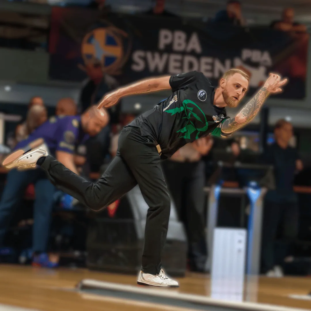 Jesper Svensson in Men’s Singles qualifying at the IBF World Championships 2025 in Hong Kong