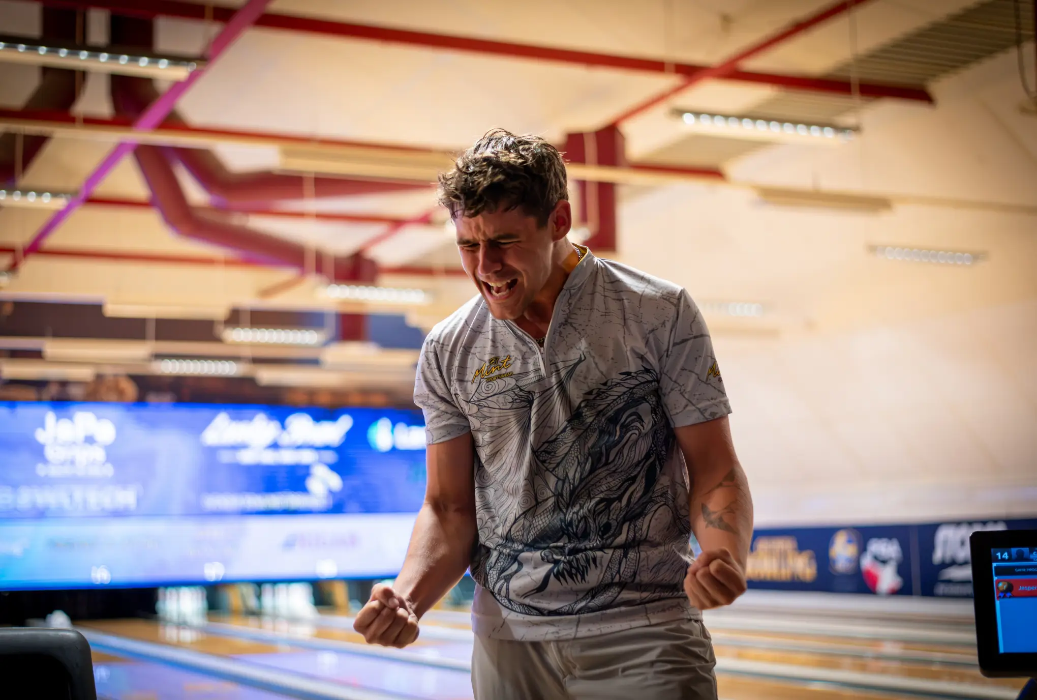 An Emotional Blur Sends Carl Eklund Into the SLLM Finals
