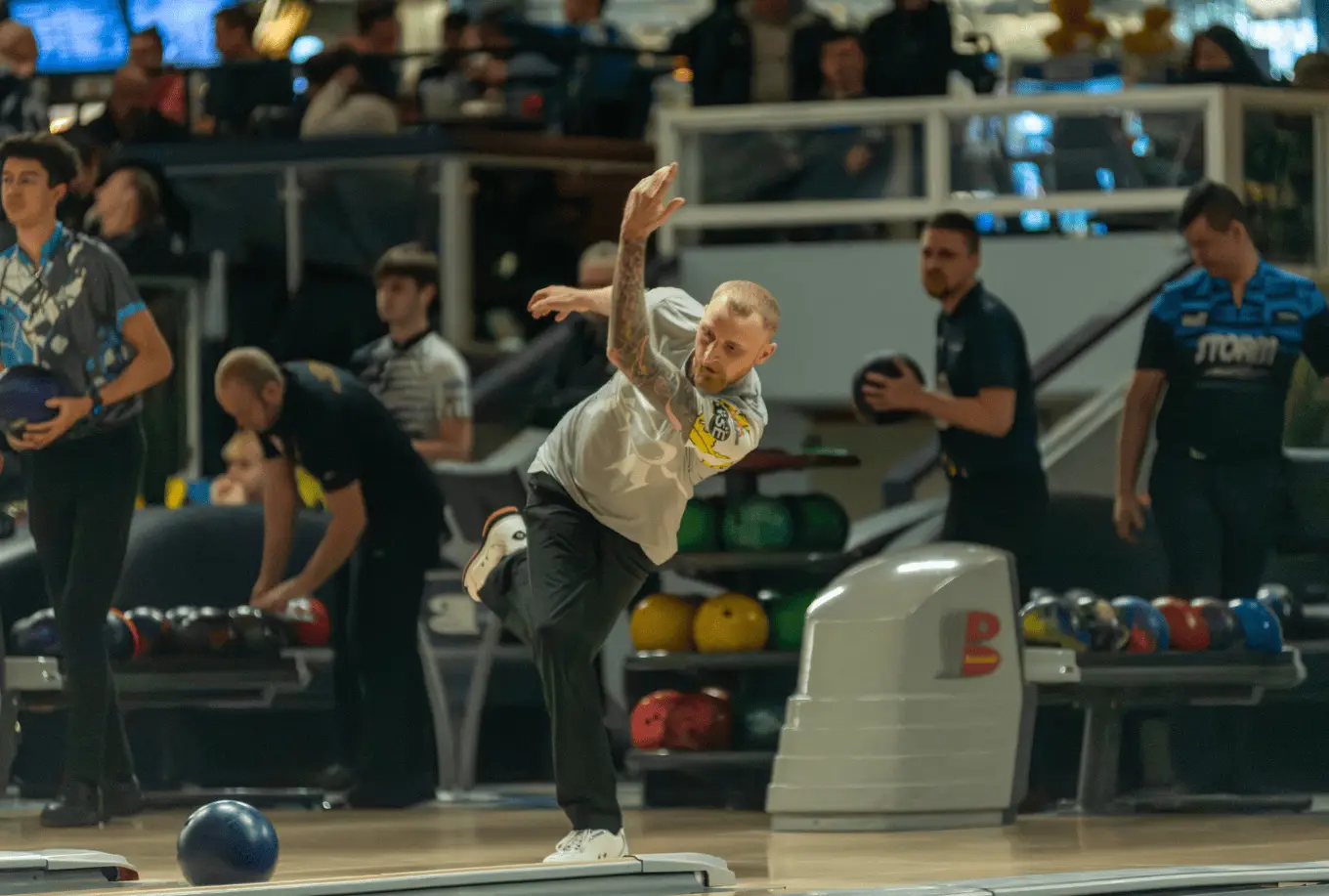 Svensson Joins Jonsson at the Top, Four 300s Light Up Squad 16 at Ballmaster Open