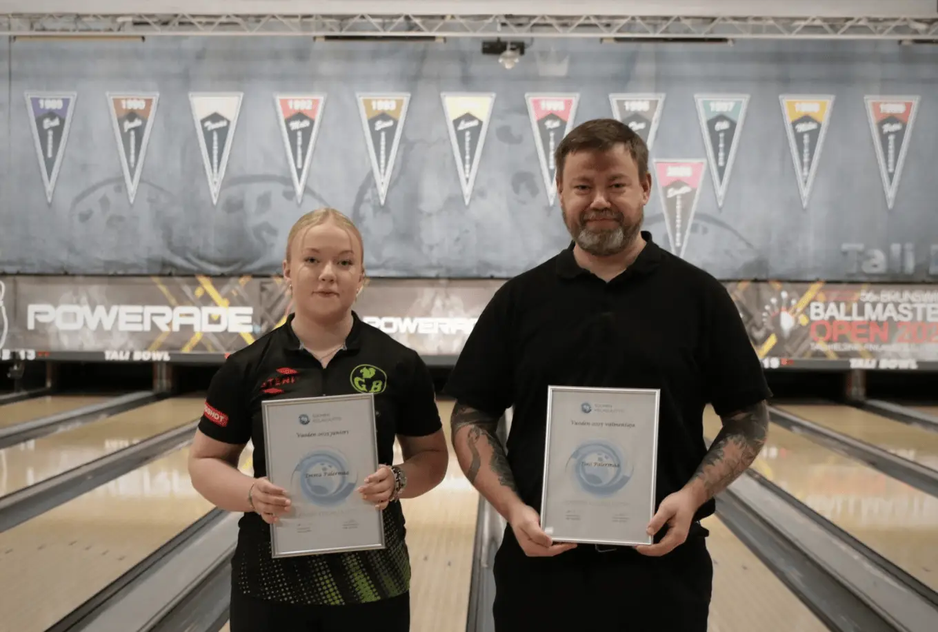 Palermaa Family Receives Double Honor from Finnish Bowling Association