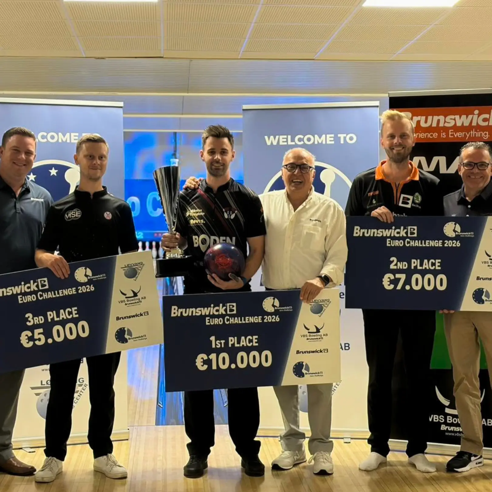 Adam Andersson holding the trophy after winning the 2026 Brunswick Euro Challenge in Aalborg